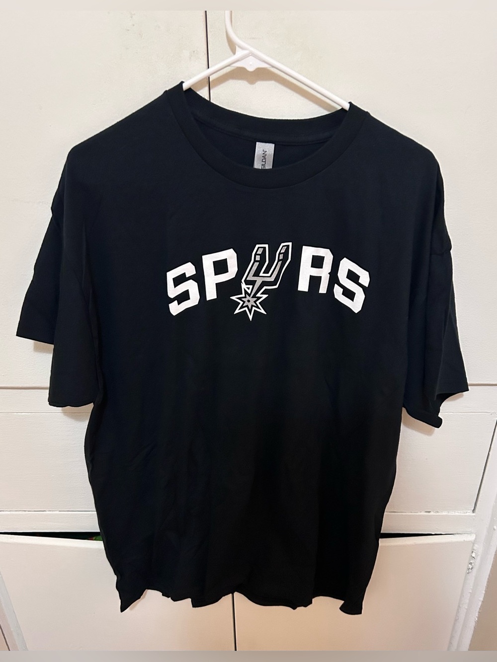 San Antonio Spurs men’s size XL shirt